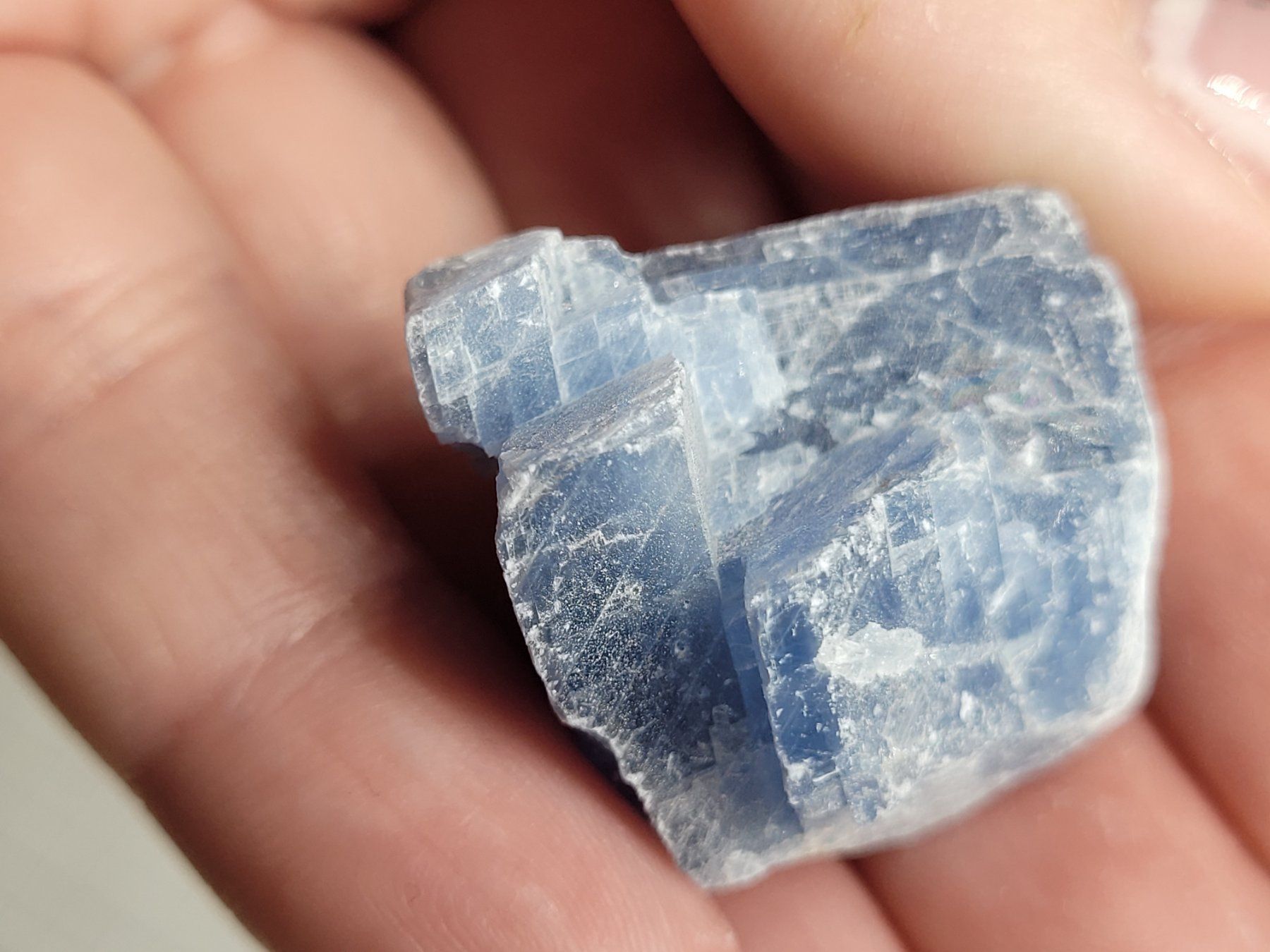 Minerali & Pietre curative: 70gr Calzit Calcith hellblau Heilwasser – Nuovo (secondo la descrizione) da Riedt b. Erlen venduto da Gottestraene 3