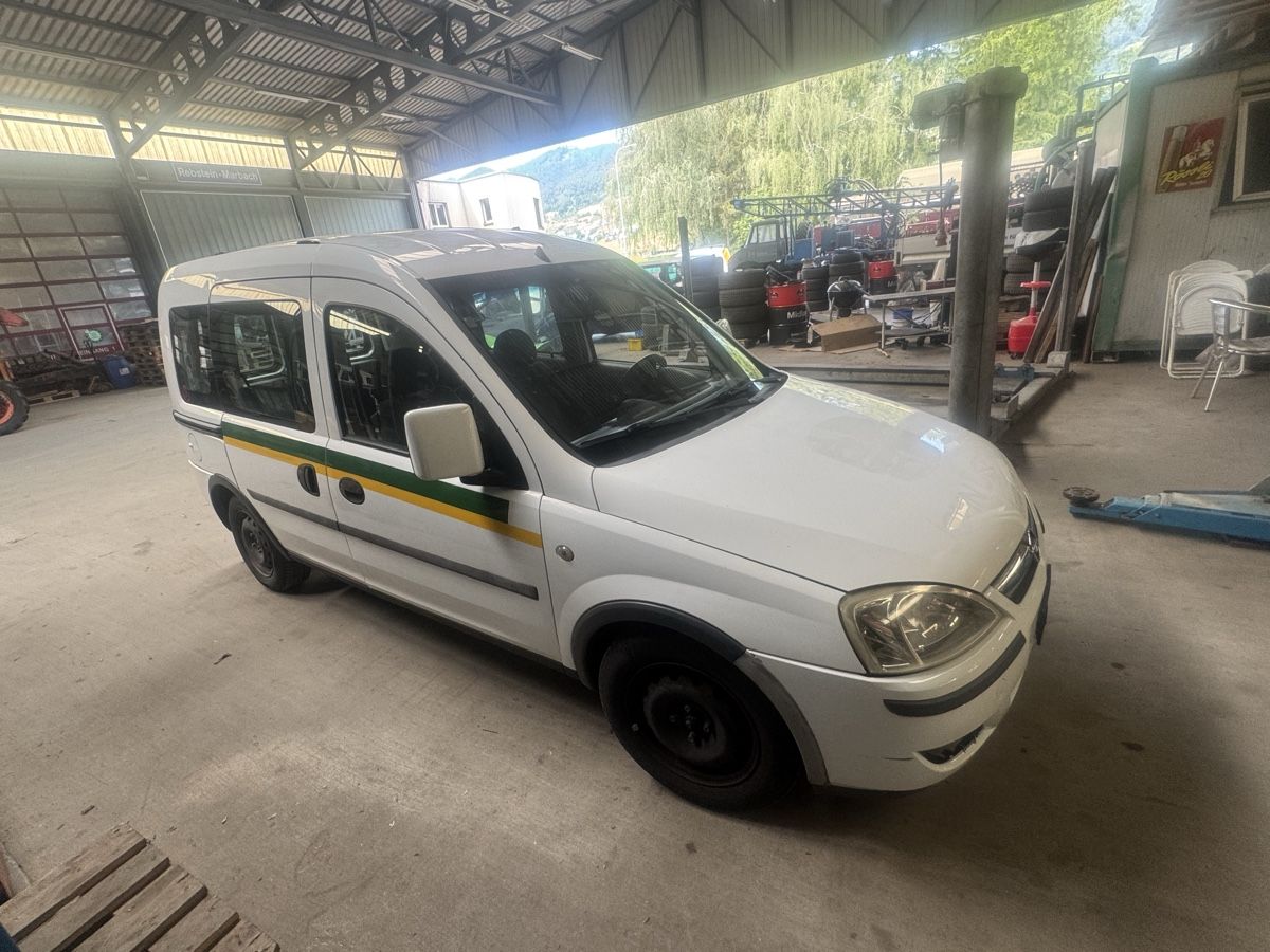 Opel Autos: Opel combo c17 td – Gebraucht aus Montlingen von jos_qb2z