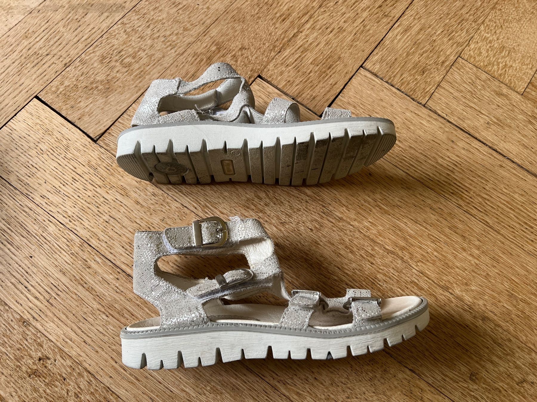 Primigi Scarpe per ragazze: Sandalen Primigi 35 – Usato da Beinwil am See venduto da brigittehug 2