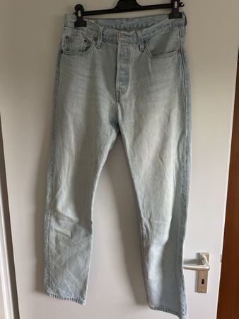 Jean Levi's 501 bleu clair taille W28 L30 bon état