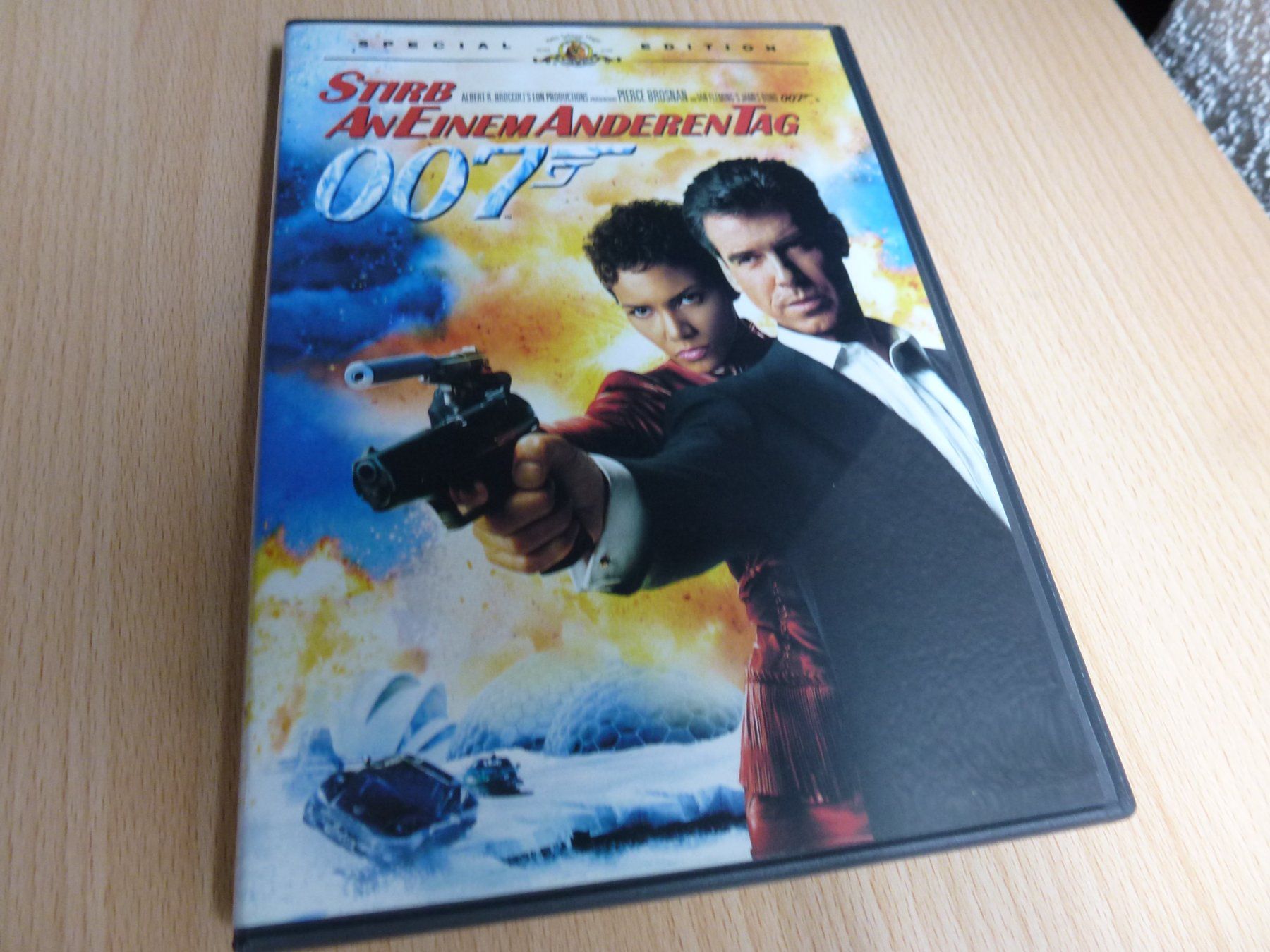 Alle DVDs: Stirb an einem anderen Tag – Gebraucht aus Hombrechtikon von Maloev17