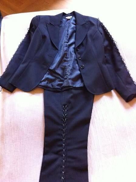 Completi & Tailleur: Zweiteiler Hose und Jacke Grösse 38 – Usato da Gümligen venduto da Xochitl 5