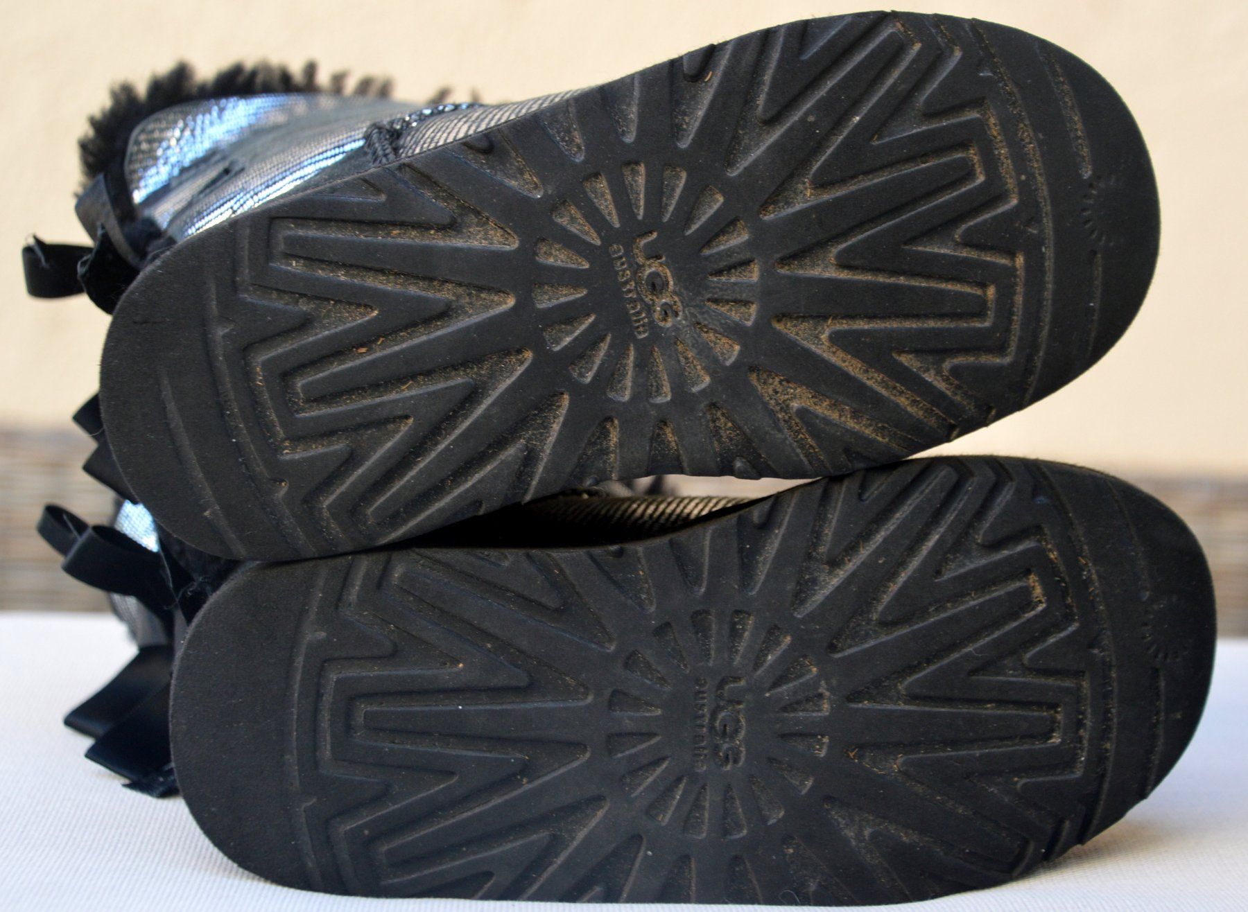 Ugg Scarpe per ragazze: Boots /  bottes UGG T Bailey Bow Lizard Toddler .32 – Usato da Collonges venduto da arashee 8