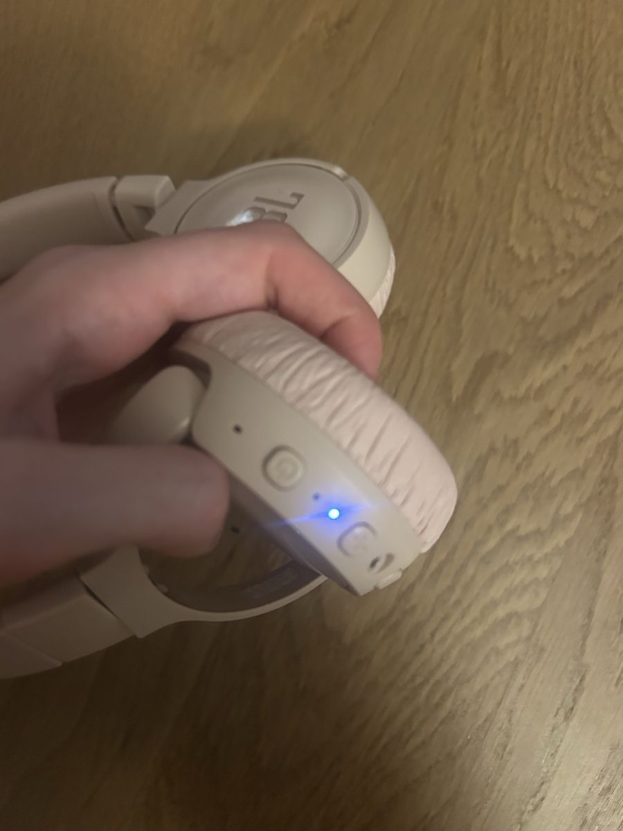 JBL Cuffie: JBL Kopfhörer rosa – Usato da Schöftland venduto da DesignbyNaja 2