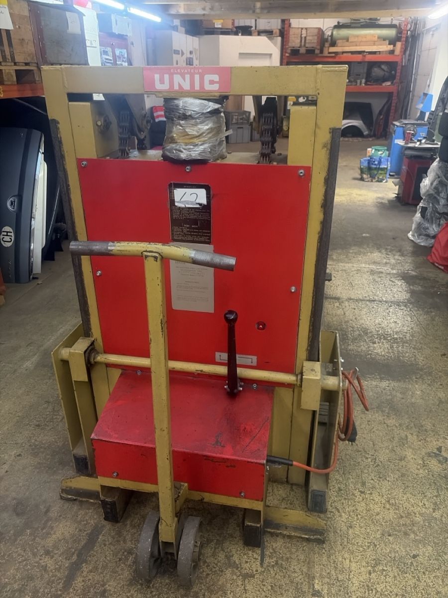 Hebebühne & Wagenheber: Mobiler Autolift – Defekt aus Birrwil von deg_67jl 1