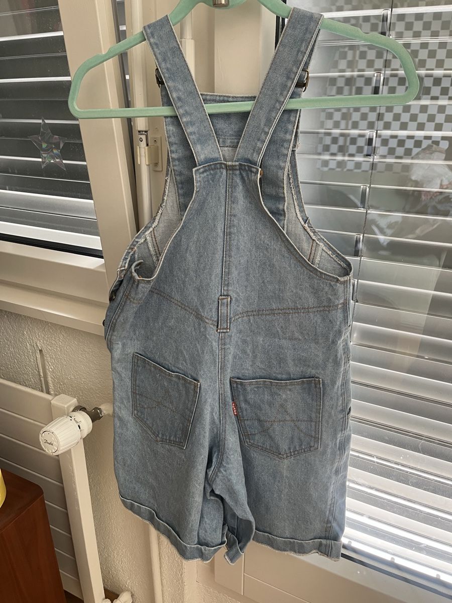 Jeans: Vintage Jeans Latzhose – Usato da Zürich venduto da laribuechel 1