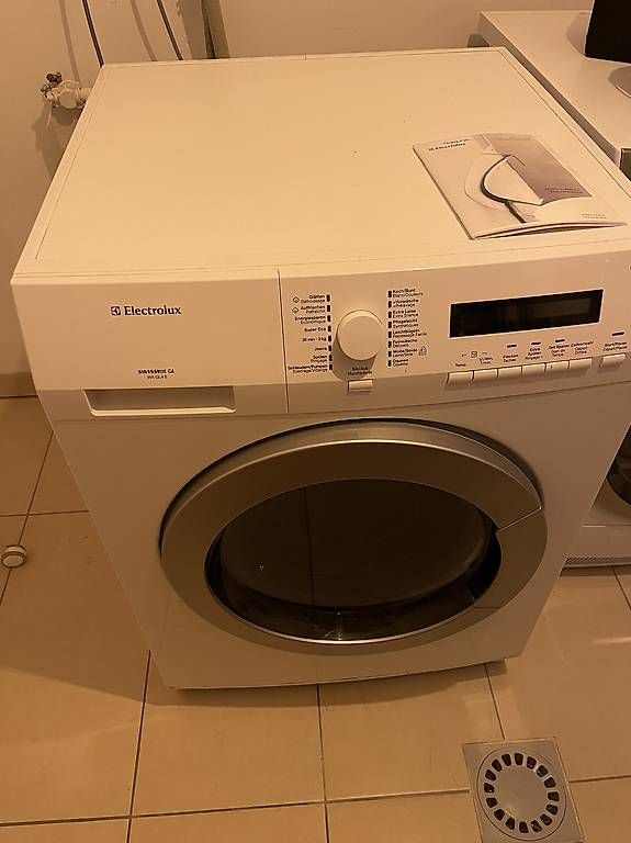 Lavatrici: Electrolux machine à laver linges modèle WAGL4E200 – Usato da Yens venduto da GIPE