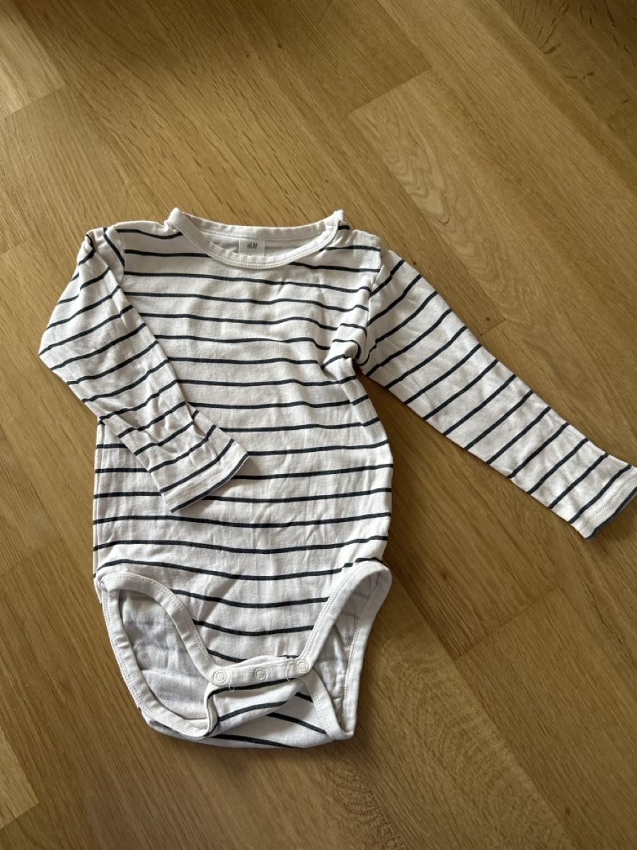H&M Biancheria intima: Bodies H&M grösse 86 – Usato da Bern venduto da Tana31 1