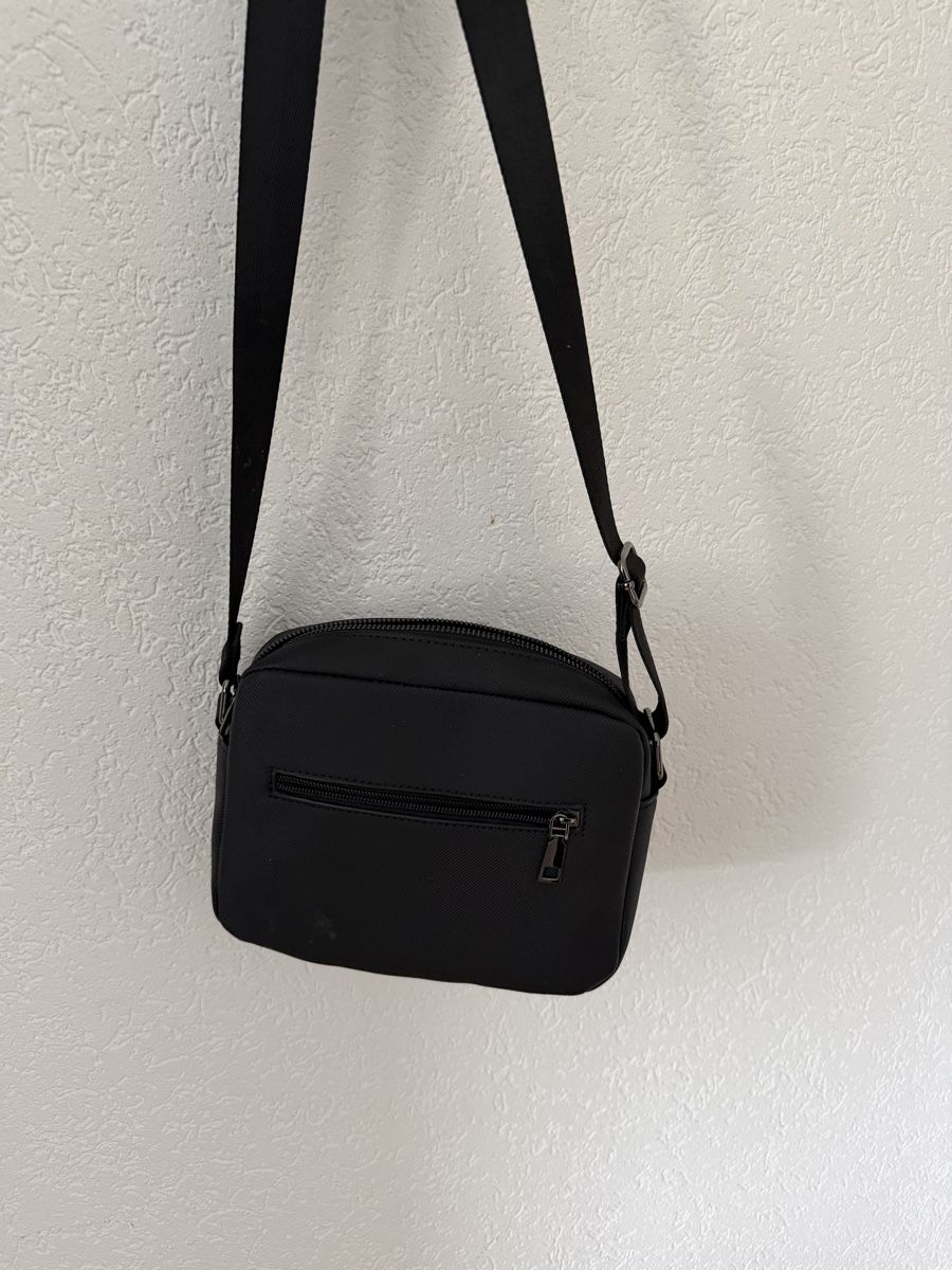 Taschen: Sacoche pour homme noir  – Gebraucht aus La Chaux-de-Fonds von cin_p5yf 2