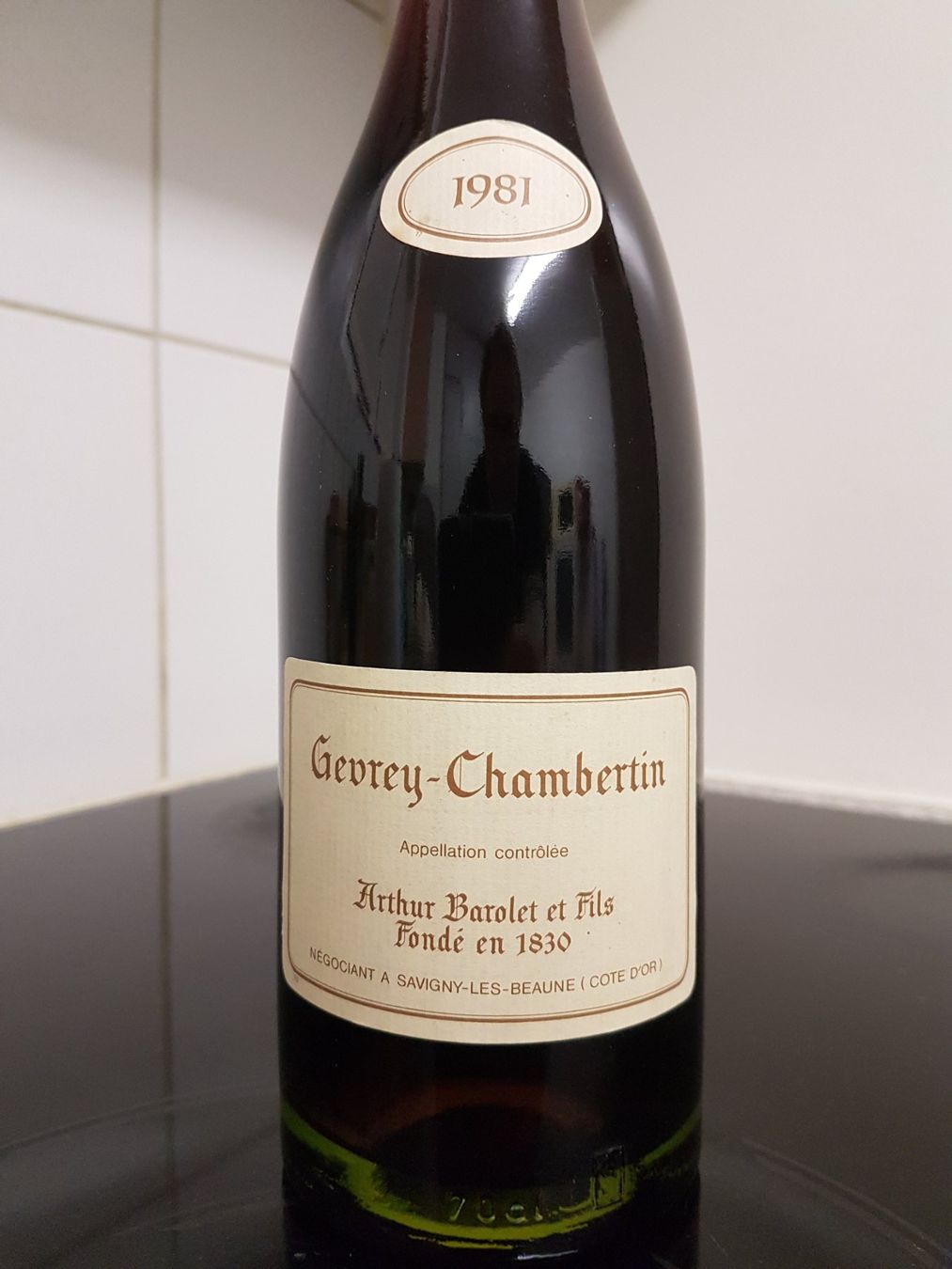 Vino: Gevrey - Chambertin 1981 Arthur - Barolet – Nuovo (secondo la descrizione) da Grenchen venduto da poggione 1