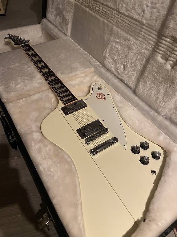 Gibson Strumenti musicali: Gibson Firebird V – Usato da Les Charbonnières venduto da bap_s68x