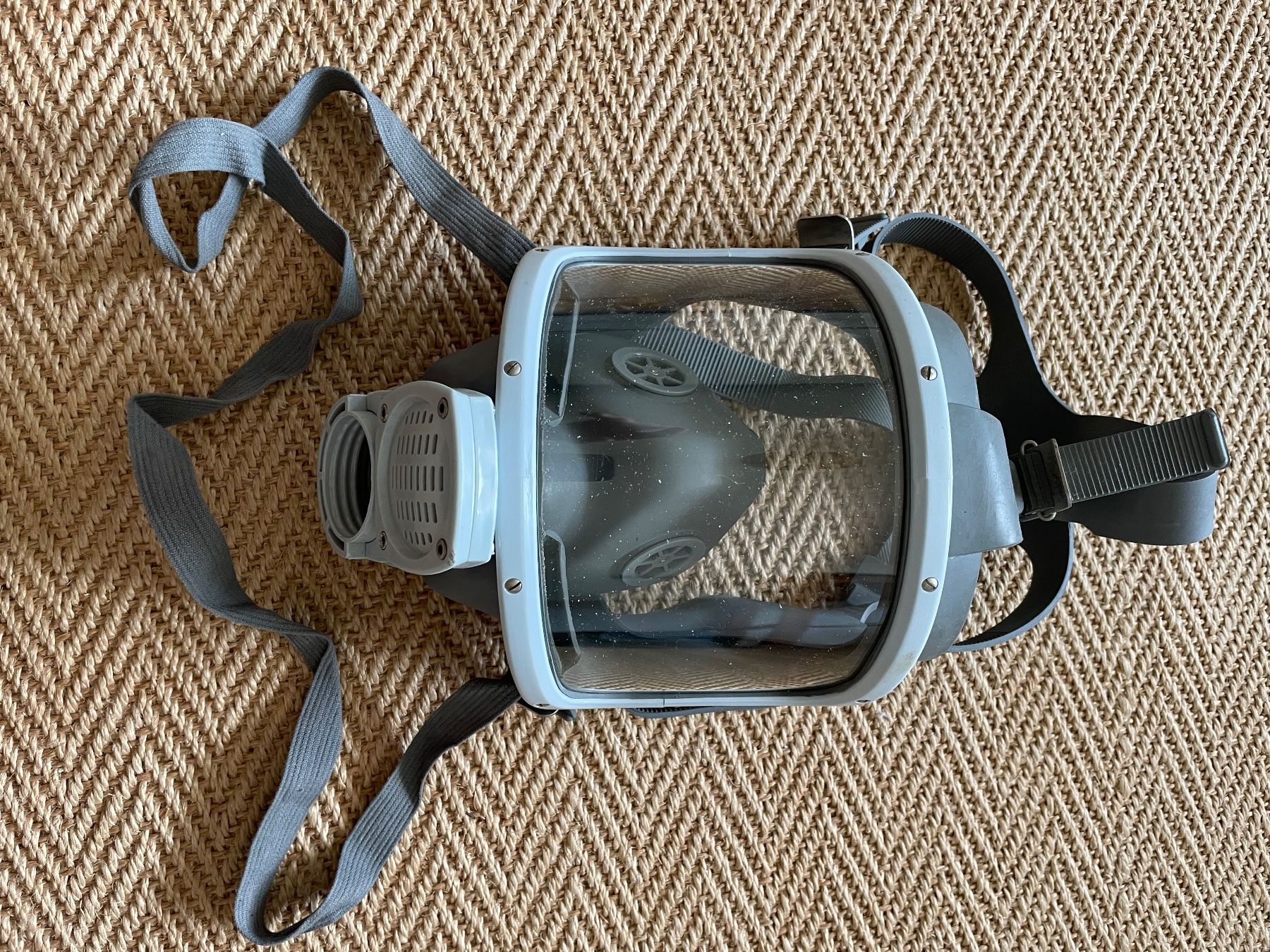 Maschere: Gasmaske AGA – Usato da Faulensee venduto da FILAMU
