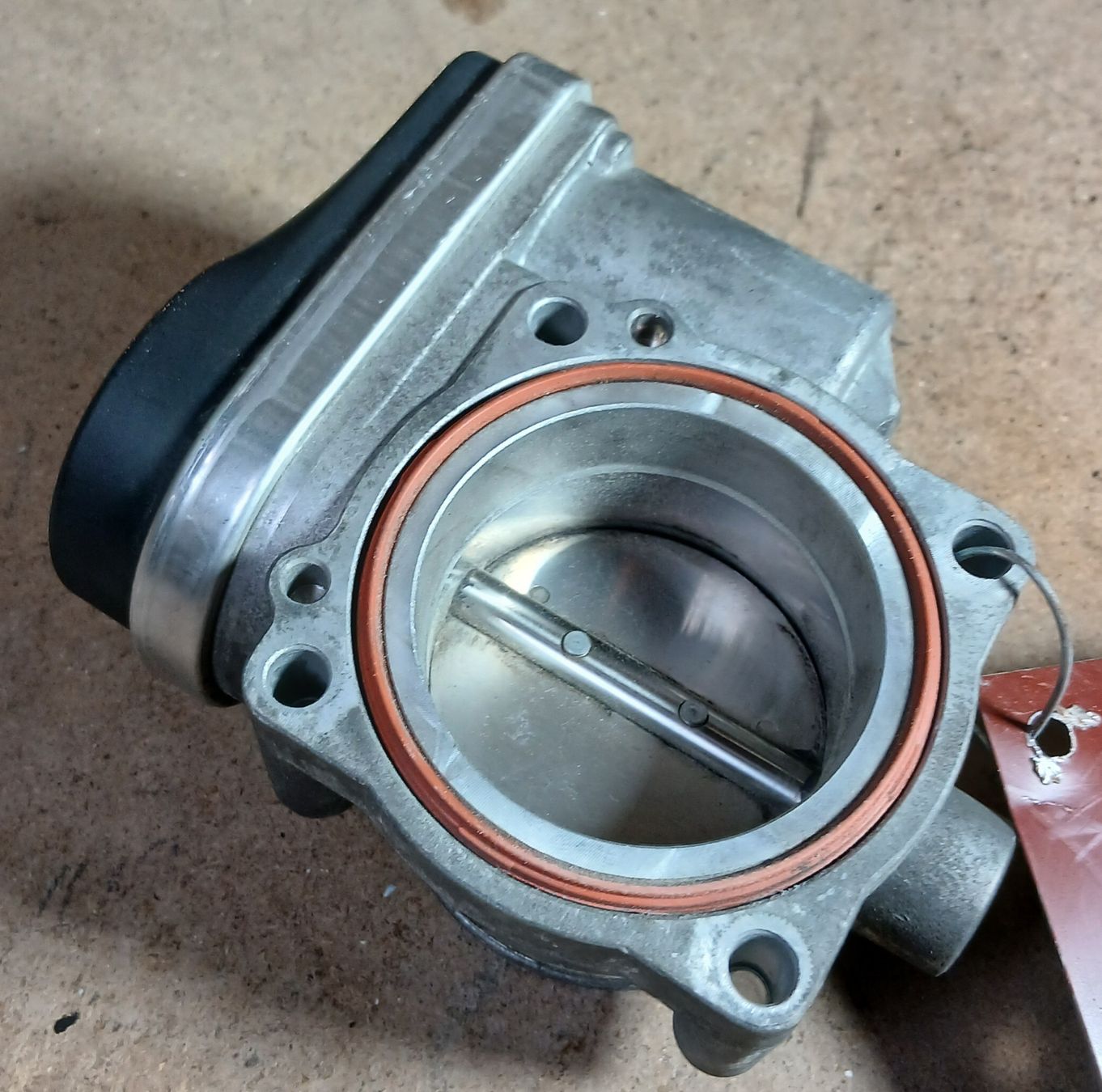 BMW Tutti pezzi di ricambio auto: Boîtier papillon E46 318 Compact  – Usato da la heutte venduto da Auto-stock 1