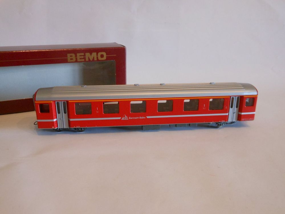 BEMO 3248 152 - RhB DZ 4232 Post- und Gepäckwagen 4-achsig, rot - www, 84,50