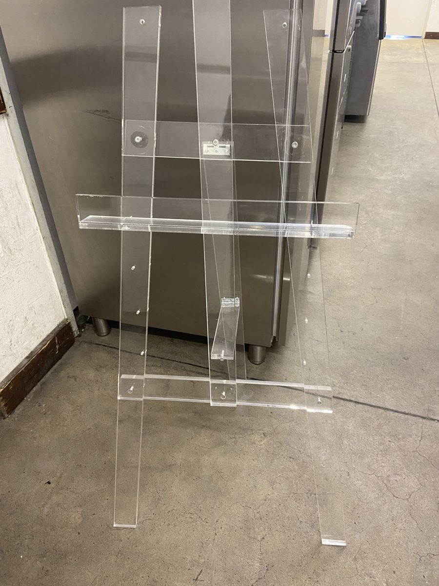 Cavalletti: Staffelei Acryl transparent  – Usato da Dietikon venduto da brocki-eyra 5