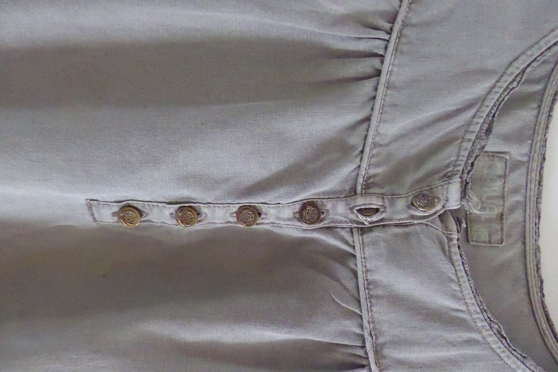 Tops: Oliv farbenes Top Gr 42  CASUAL – Gebraucht aus Sargans von Benziner 3