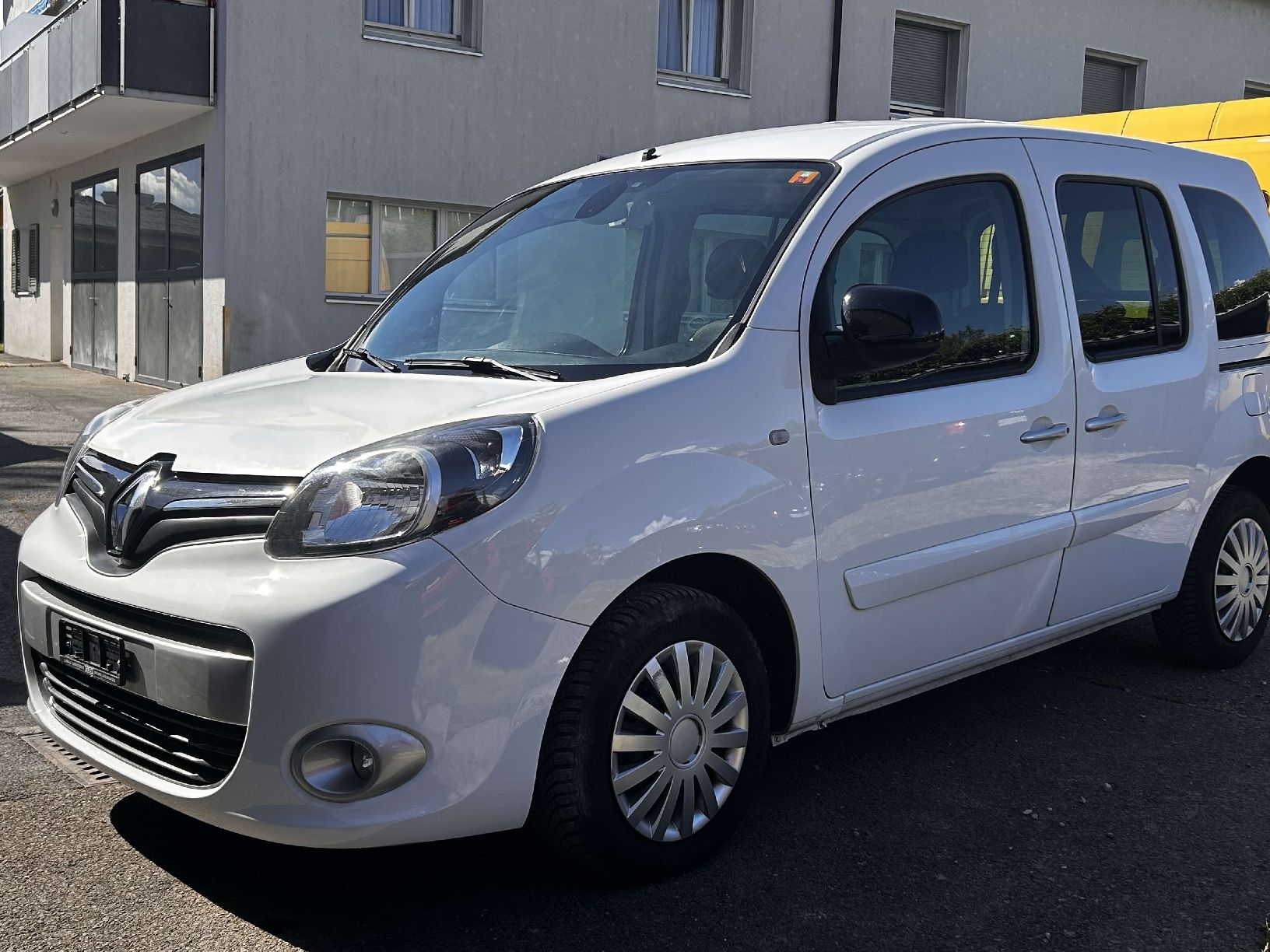 Renault Véhicules utilitaires: Renault Kangoo 1.5 dci Energy – D'occasion à Crissier par AtelierDeuxSantos
