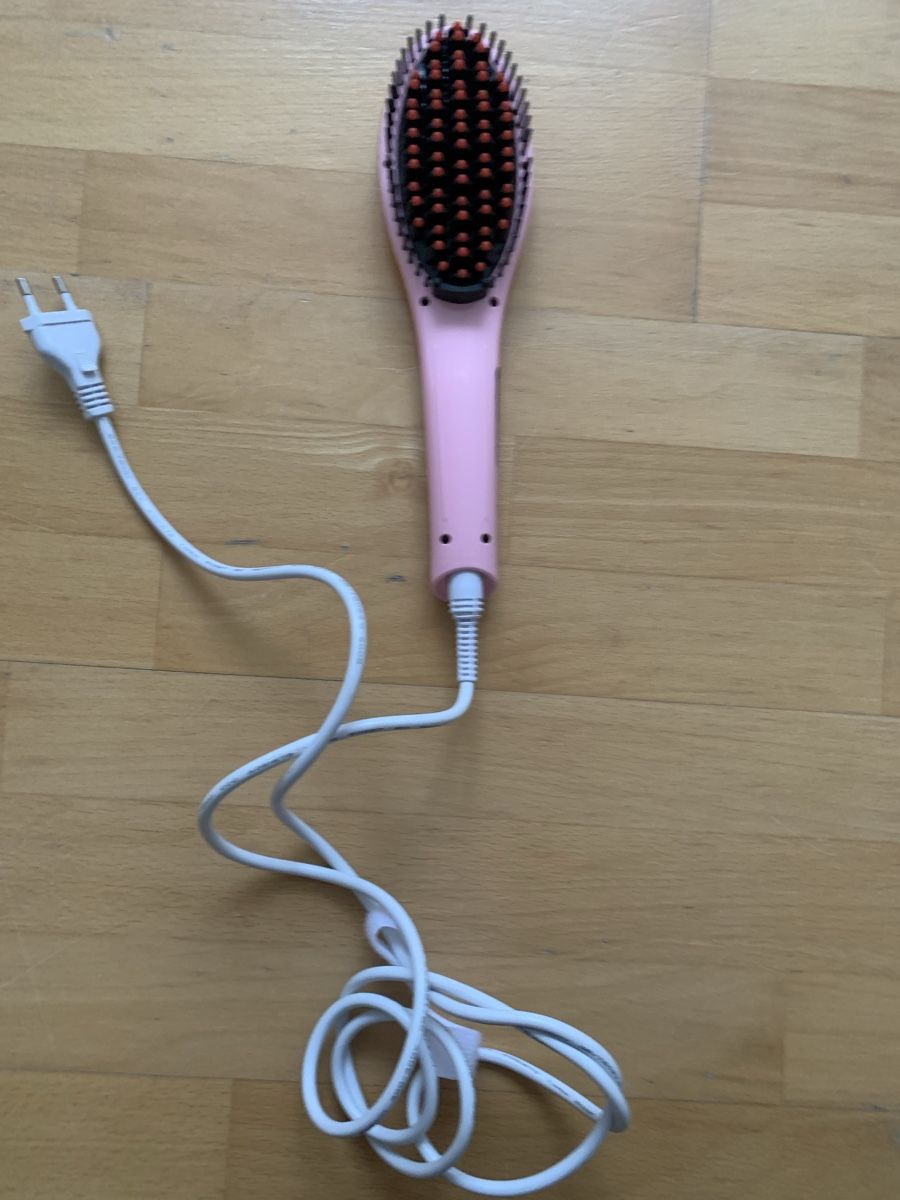 Autres soins des cheveux: Glättbürste – D'occasion à Udligenswil par Trisha70