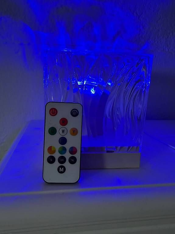 Lampes: Moderne Lampe – D'occasion à Wilen b. Wil par Valerx