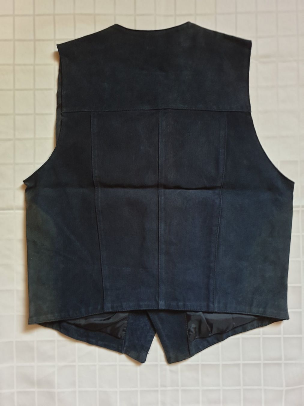 Gilets & Westen: Lederweste schwarz, Gr. 46 – Gebraucht aus Tuggen von Mviola2 1