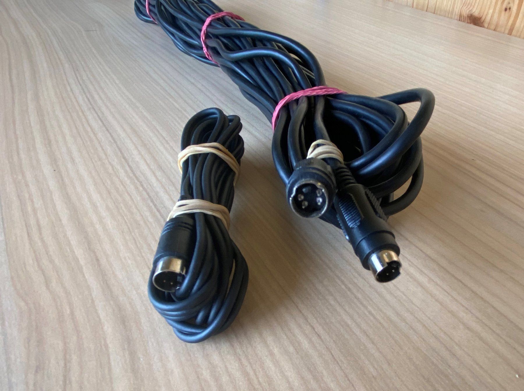 Cavi: S-Video Kabel Mini DIN-Stecker 4 polig – Usato da Einigen venduto da Seeland2ndHand 2