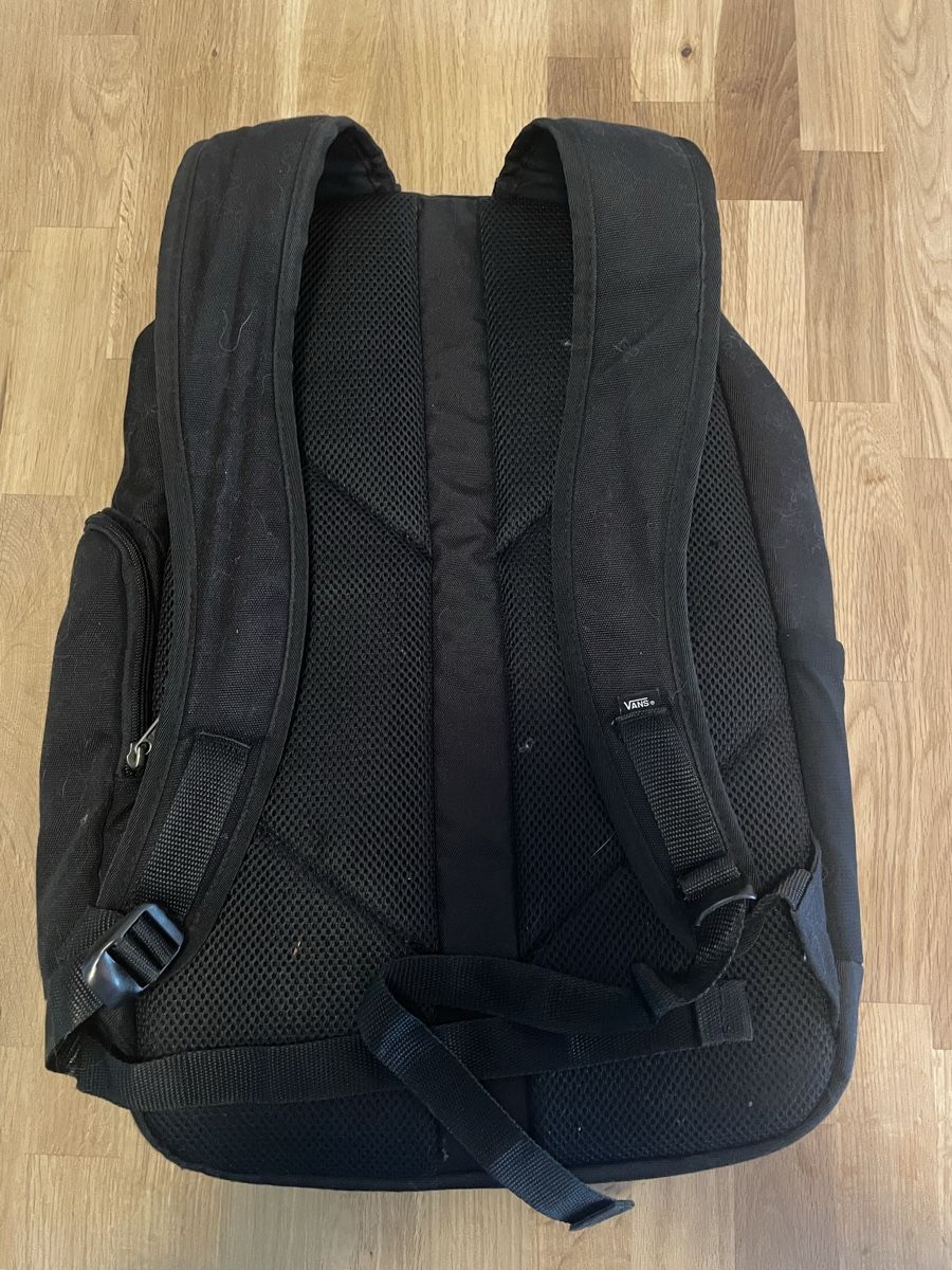 Vans Sacs à dos: Vans Rucksack schwarz, guter Zustand – D'occasion à Bülach par nin_lea1 1