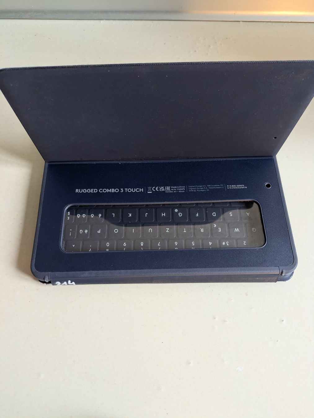 Logitech Tastiere: Logitech Rugged Combo 3 mit Trackpad – Usato da Baden venduto da ben_5mgc 4