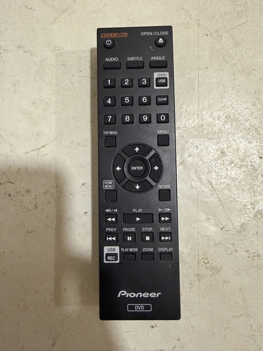 Pioneer Fernbedienungen: Télécommande Pioneer lecteur DVD USB originale – Gebraucht aus Porrentruy von Aussie25