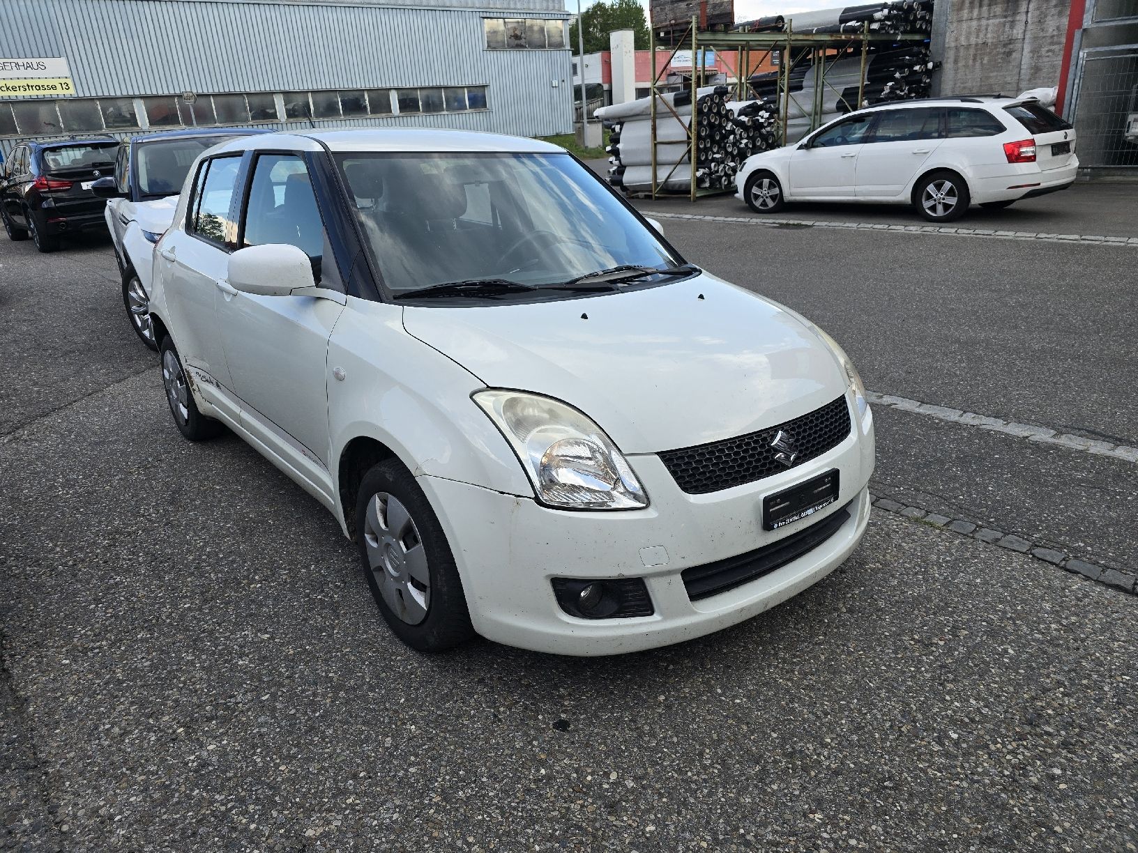 Suzuki Autos: Suzuki Swift 1.3 4WD – D'occasion à Rümlang par garmian 2