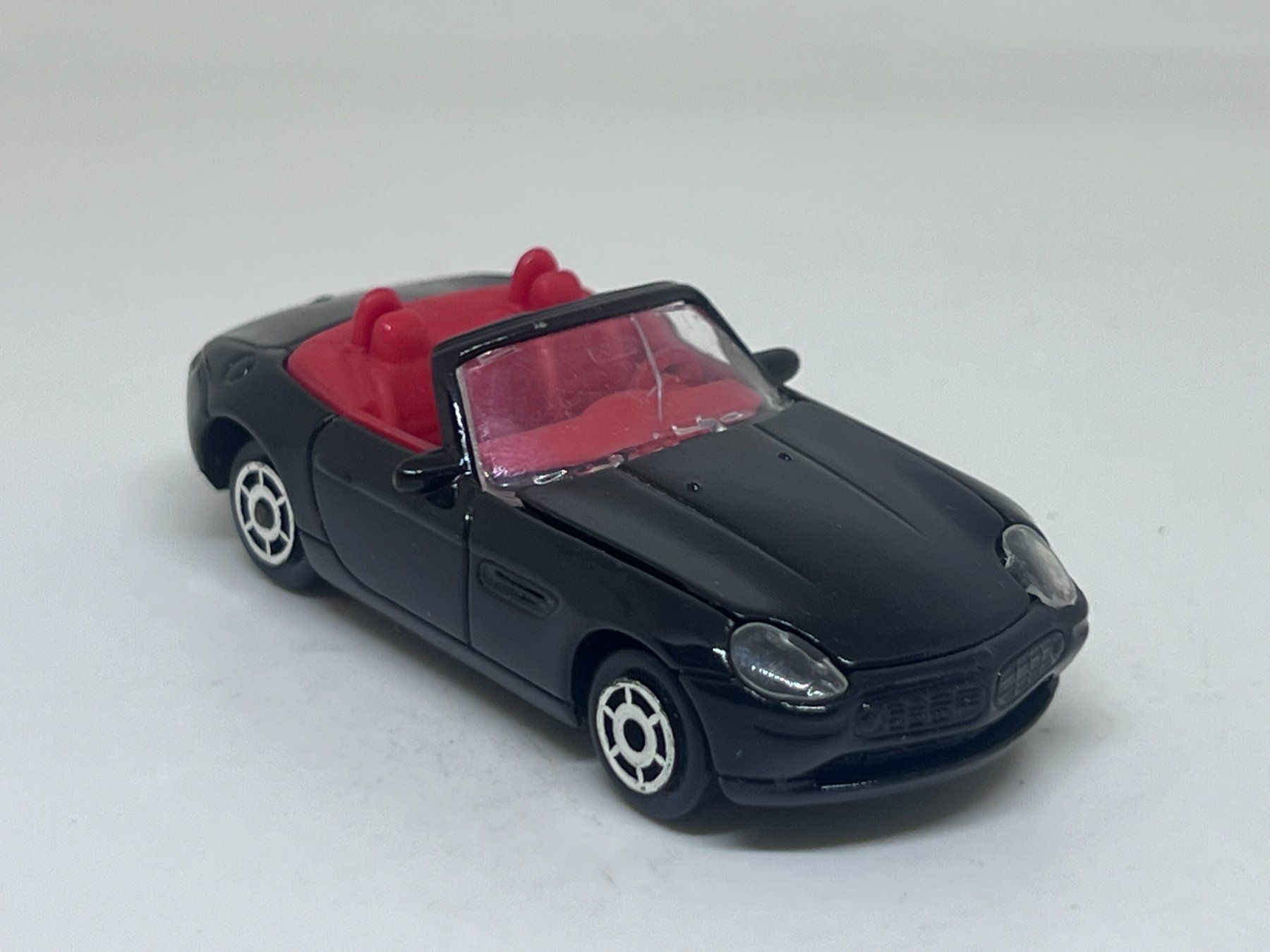 Majorette Modellini d'auto: Majorette BMW Z8 #703 – Usato da Wildegg venduto da LaaBoutique