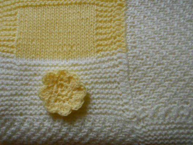 Lana: Strickdecke HANDARBEIT  ca 80x130 cm – Nuovo (secondo la descrizione) da Flühli LU venduto da primula-47 1