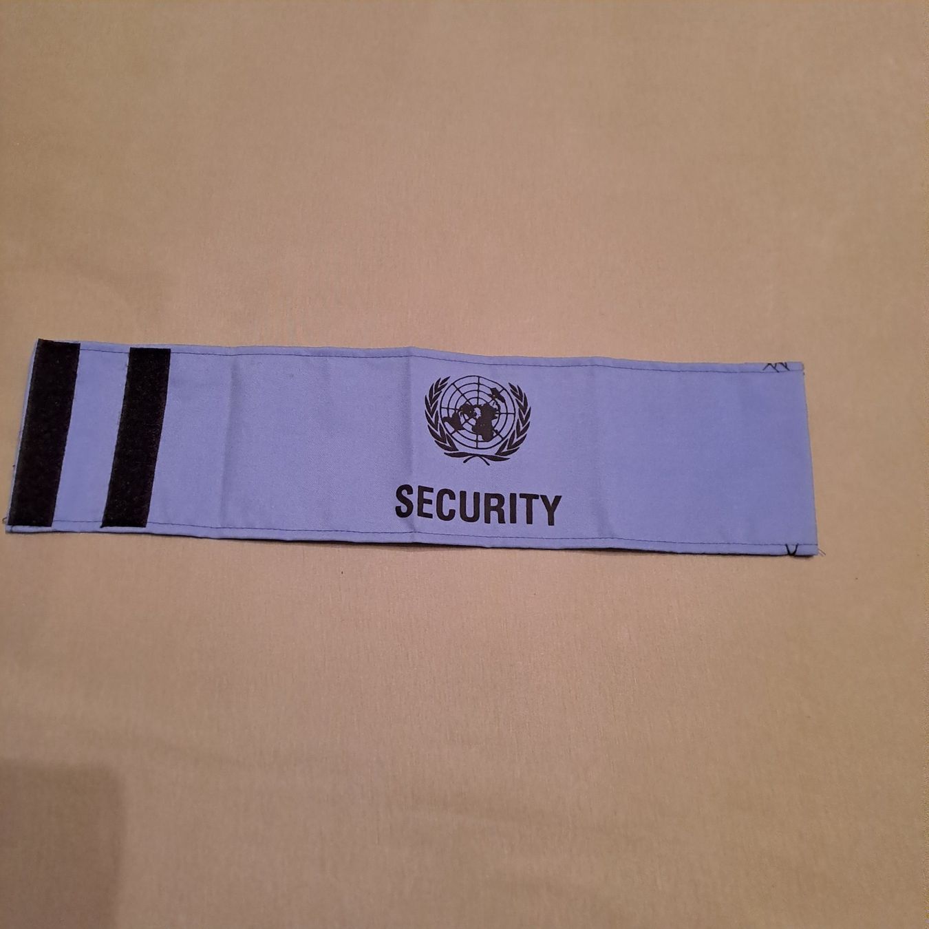 Schweizer Armee Uniformi: UNO SECURITY Armbinde – Usato da Gipf-Oberfrick venduto da Mig_29