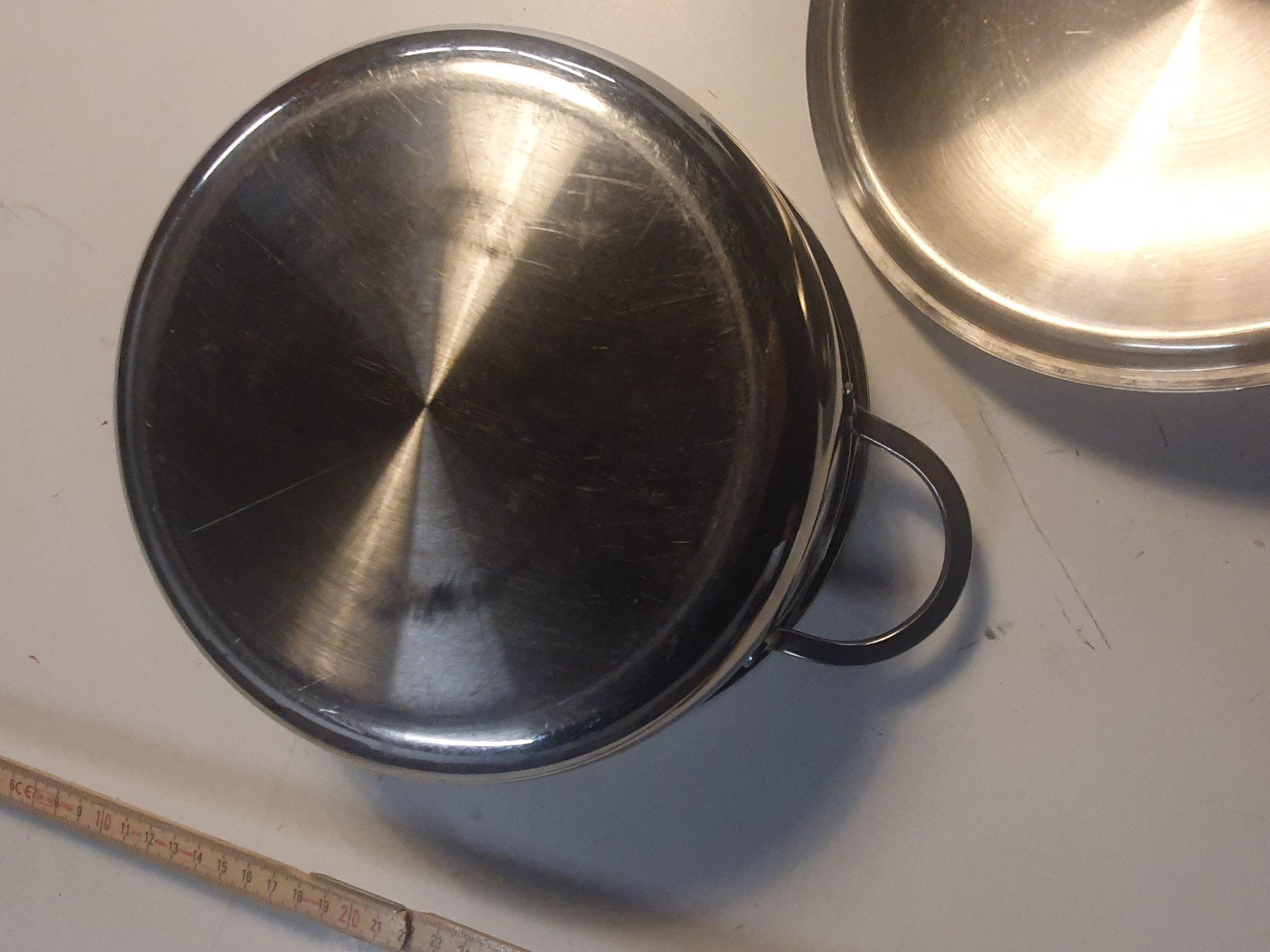 Padelle: Kochpfanne 2-Griffig 21 cm mit Chromstahldeckel – Usato da Zürich venduto da loosebone 6