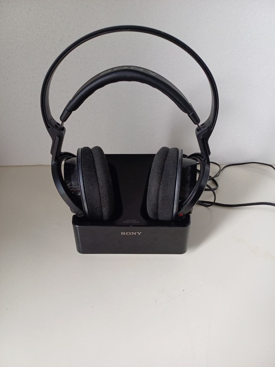 Sony Cuffie: Sony RF MDR-RF855RK Kabellose Kopfhörer – Usato da Bern venduto da Yunkom 6