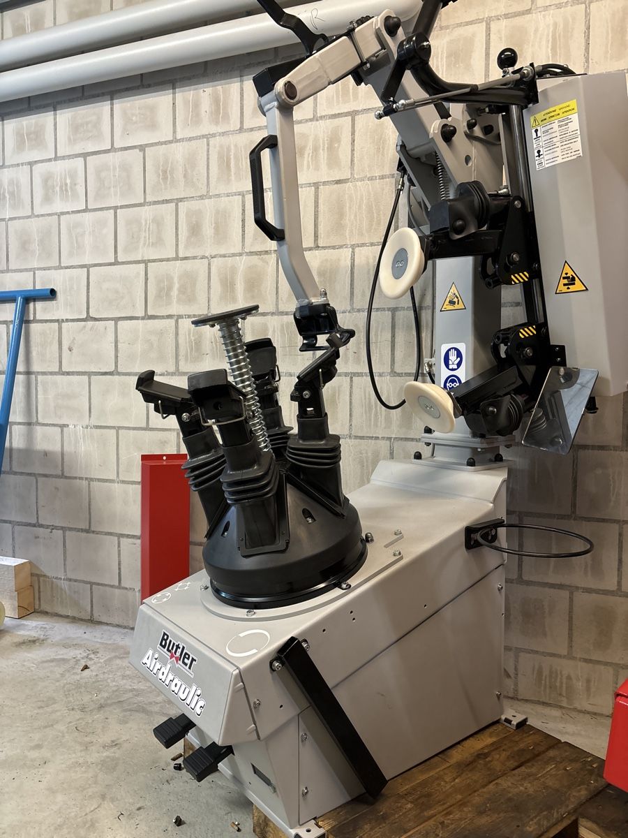 Alle Maschinen: Butler Airdraulic elektrisch 220 Volt – Neu (gemäss Beschreibung) aus Gränichen von Gabi2610 1