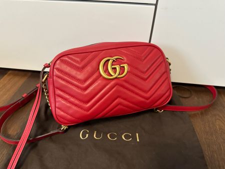 GUCCI MARMONT GG TASCHE-ROT-WIE NEU
