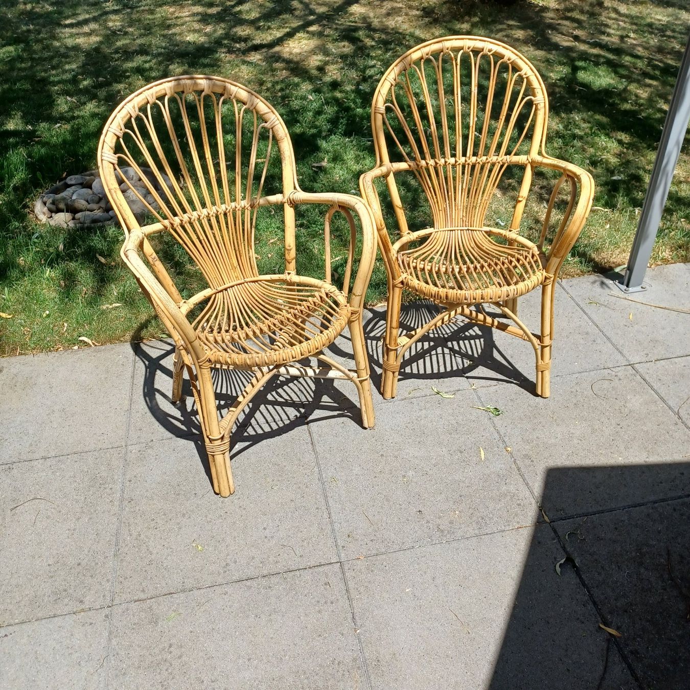 Stühle: 2 Rattanstühle, Vintage – Gebraucht aus Kilchberg BL von qwyssa 1