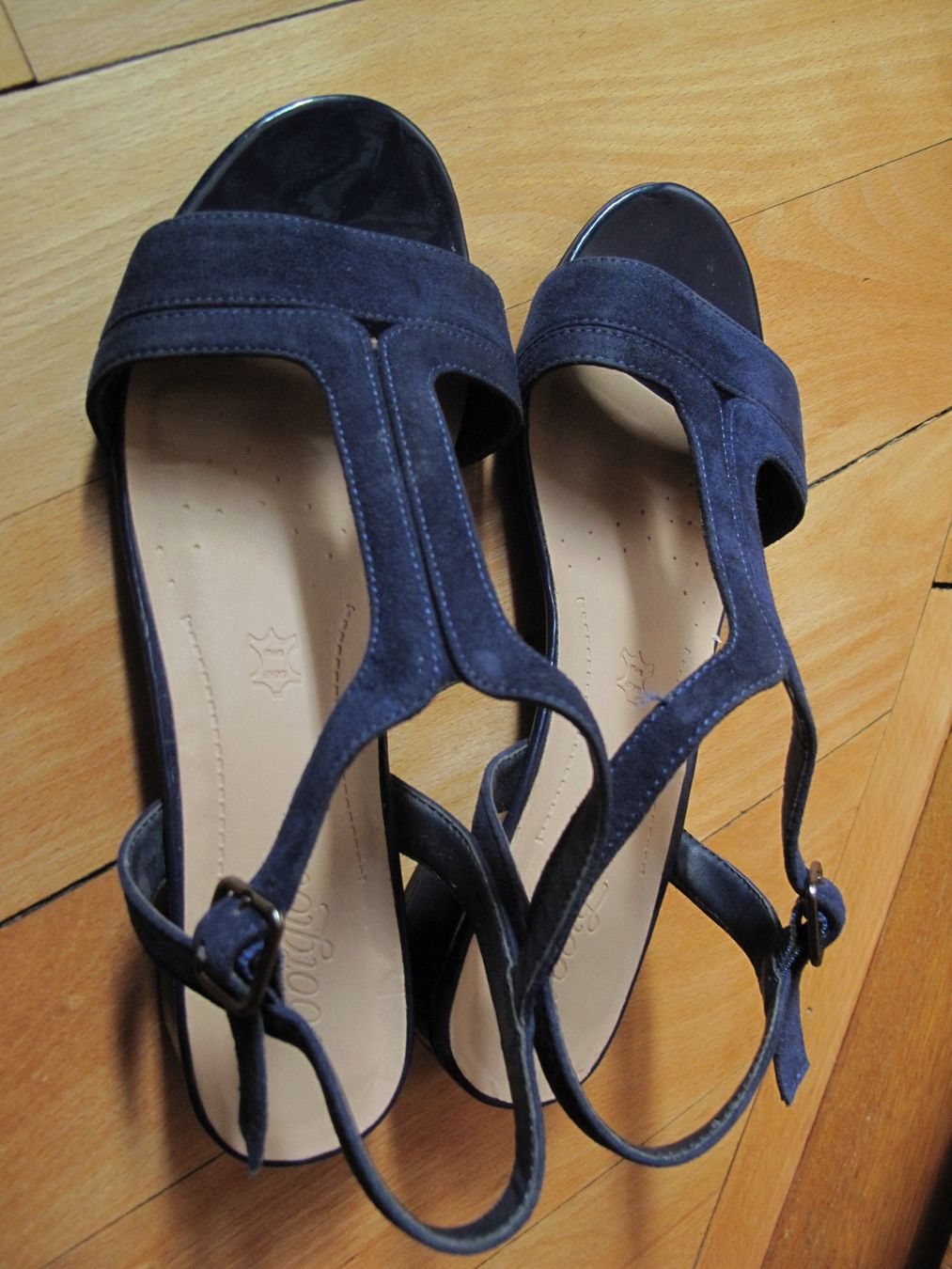 Scarpe da donna: Neu, echtes Leder Gr.37 Porto 9 Fr. – Nuovo (secondo la descrizione) da glarus venduto da Engel_888