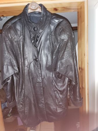 Echt Leder Jacke, Grösse 42, schwarz, Top Zustand!