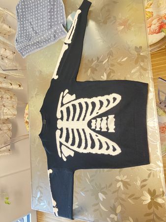 FSBN Pullover schwarz Skelett-Druck Grösse M guter Zustand
