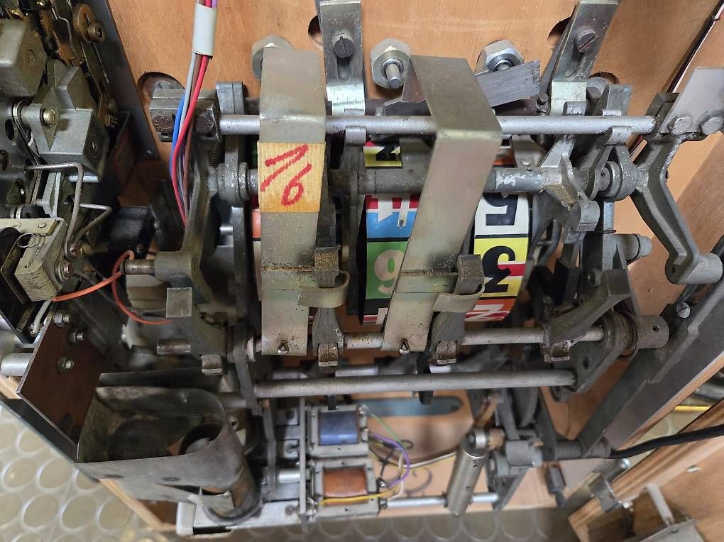 Slot Machine: Geldspielautomat – Usato da Steckborn venduto da Dieter_Scherrer 2