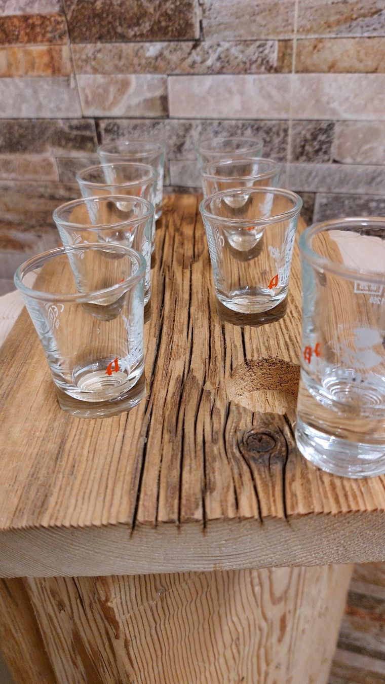 Bicchieri: Schnapsbrett aus Altholzbrett inkl. Schnapsgläser – Nuovo e nell'imballaggio originale da Egnach venduto da Oldwoodstyle 7