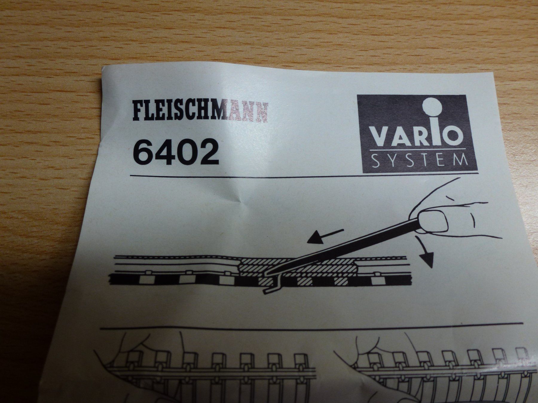 Fleischmann Modellini di ferrovie: Fleischmann H0 3x6402 Schaltschiene – Nuovo (secondo la descrizione) da Hombrechtikon venduto da Se9 1