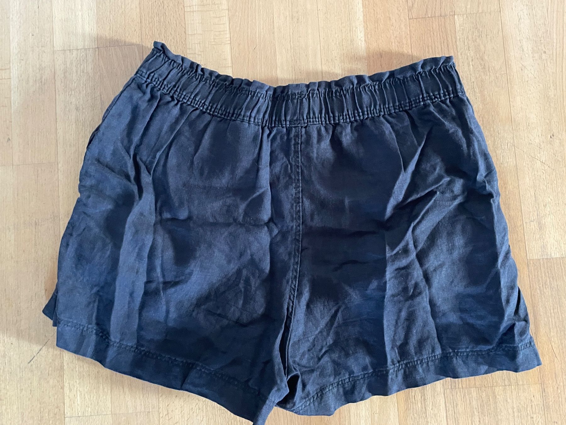 H&M Pantalons: Linenshorts, Grösse L – D'occasion à Winterthur par sabinemarie 1