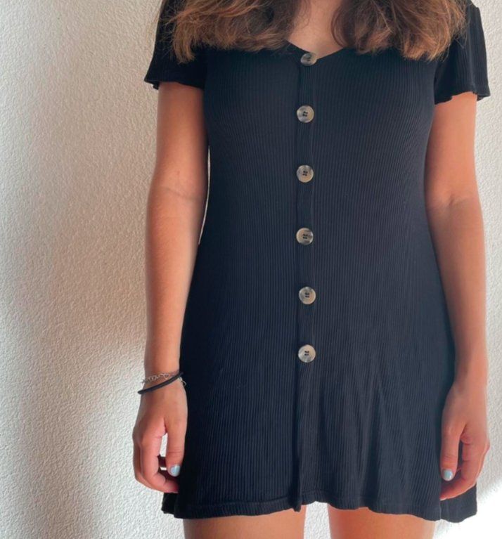 Pull&Bear Vestiti: Marine Blau geripptes Sommerkleid mit Knöpfen Pull&Bear – Nuovo (secondo la descrizione) da Ringgenberg BE venduto da Vinyl.Love 4