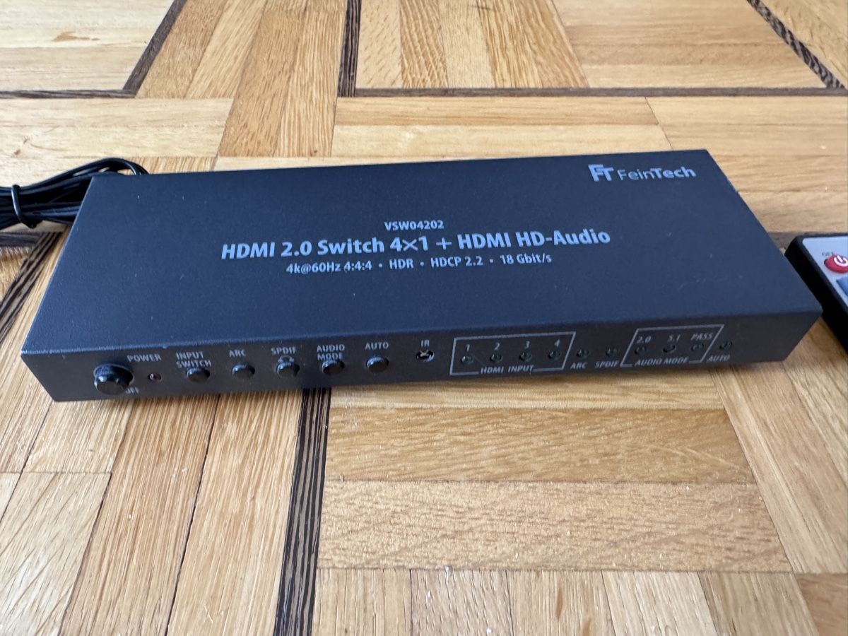 Hub & Switch: FeinTech VSW04202 HDMI 2.0 Switch 4x1 with HD Audio & Remote – Usato da Luzern venduto da gparadise1 1