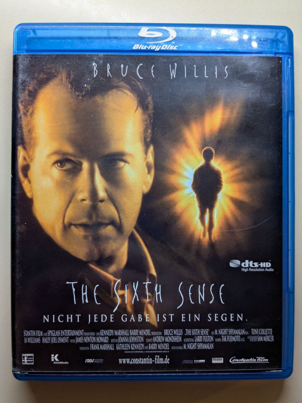 Tous les DVDs: "The Sixth Sense" mit Bruce Willis [Blu-ray] – D'occasion à Port par gecotom
