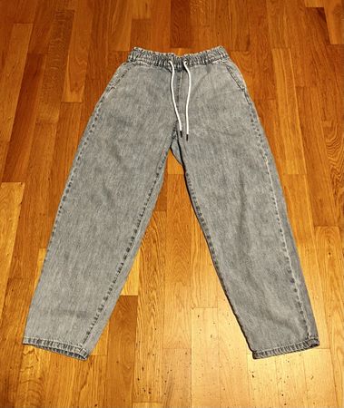 Bershka Balloon Jeans mitGummizug, Grösse M