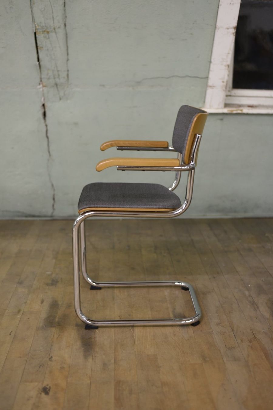 Thonet Sedie: Designer Stühle Thonet S 43 PVF – Usato da Lichtensteig venduto da UsedIN 3