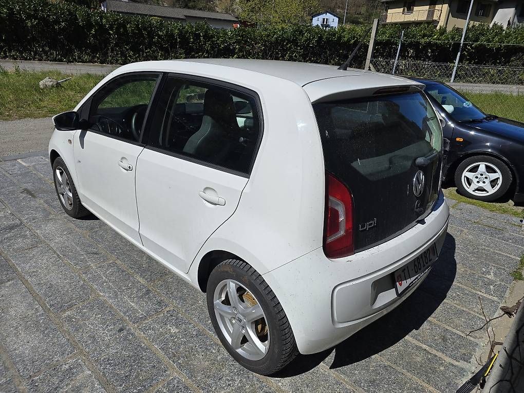 Automobili: Vw Up  – Usato da Iragna venduto da ema_500 2